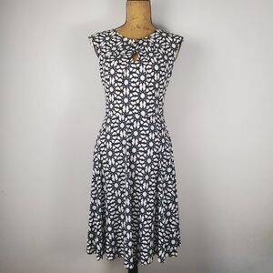 NEW wisp Ceena Elegant Black White And Teal Fdress Keyhole Women's Size 4